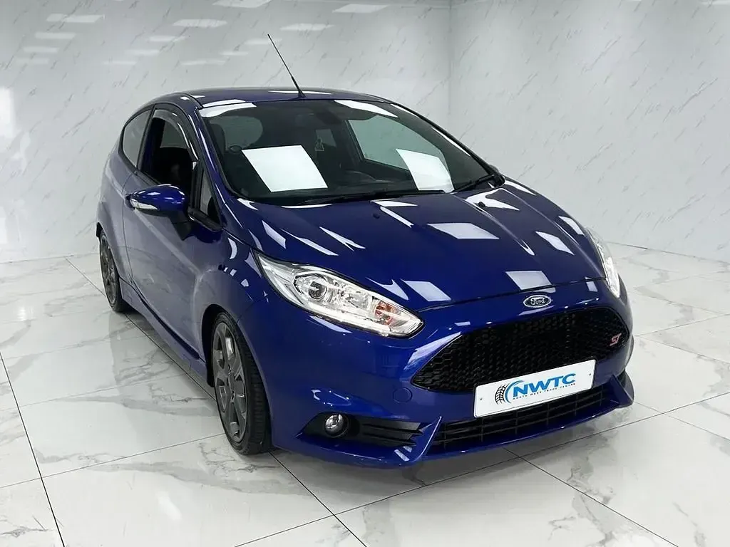 Usado Ford Fiesta 2015 Azul Citadino