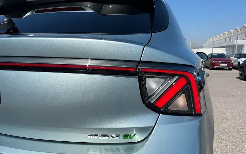 New MG MG4 EV 117 kW (160 HP) 2026 Green Hatchback