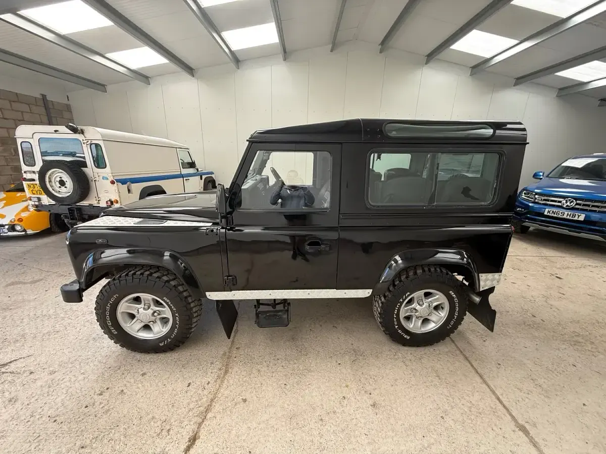 Used Land Rover Defender Black Edition 2002 Black Estate