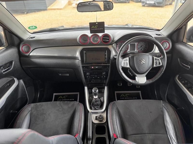 Used Suzuki Vitara 140 HP (102 kW) 2017 Black SUV