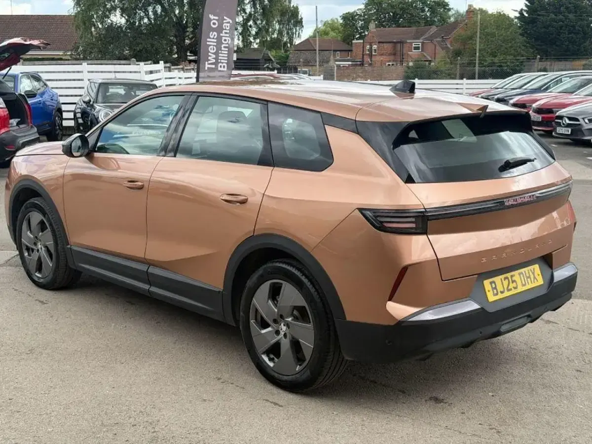 Used Vauxhall Grandland X Design Edition 134 HP (98 kW) 2025 Brown SUV