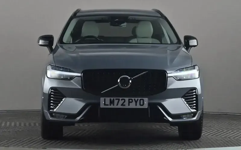 Used Volvo XC60 Plus 250 HP (183 kW) 2024 SUV