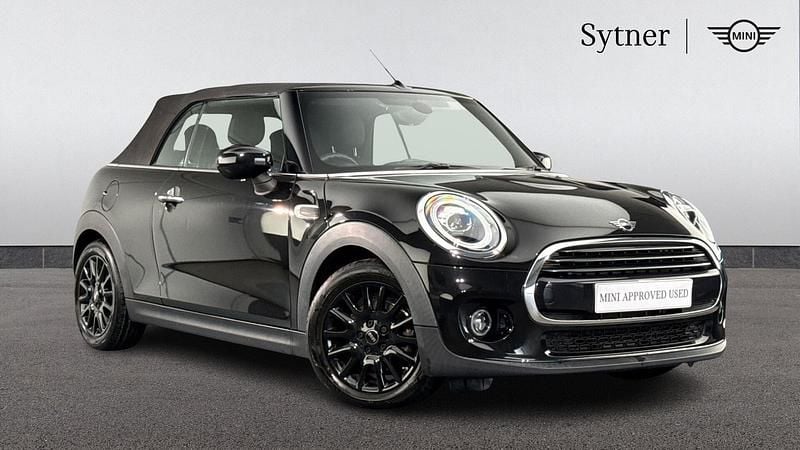 Black Used 2020 Mini Cooper Classic Hatchback | £15,500 (Good price) - Image 1/4