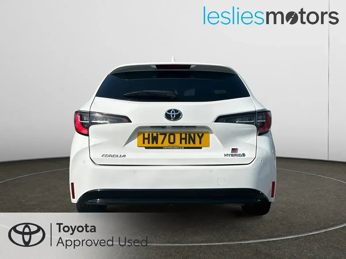 Used Toyota Corolla Sport 122 HP (89 kW) 2020 White Estate