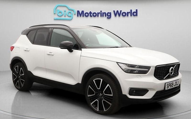 Used 2019 Volvo XC40 R-Design Pro SUV | £21,620 (Good price) - Image 1/4