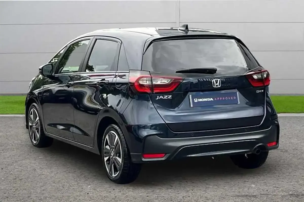 Used Honda Jazz Advance 122 HP (89 kW) 2023 Midnight blue Hatchback
