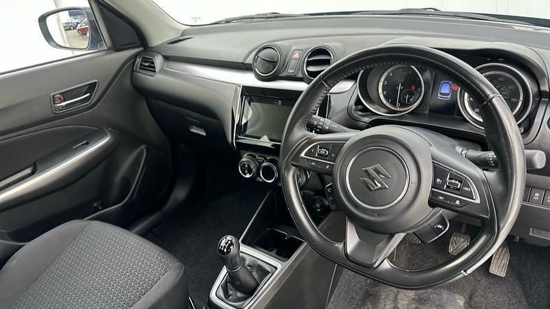 Used Suzuki Swift SZ5 83 HP (61 kW) 2021 Blue Hatchback