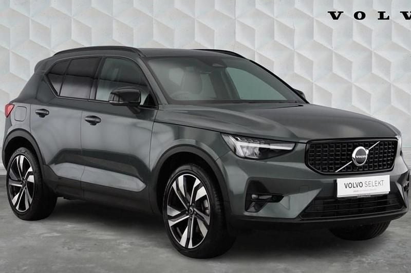 Used Volvo XC40 Plus 2025 Green SUV