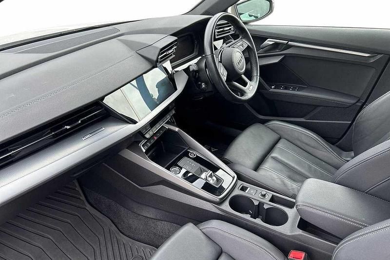 Used Audi A3 e-tron Competition 2023 White Hatchback