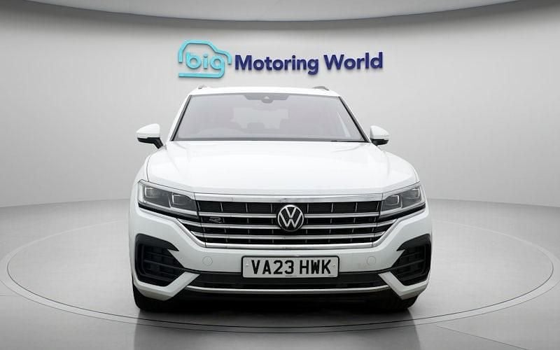 Used VW Touareg R-line 286 HP (210 kW) 2023 White SUV