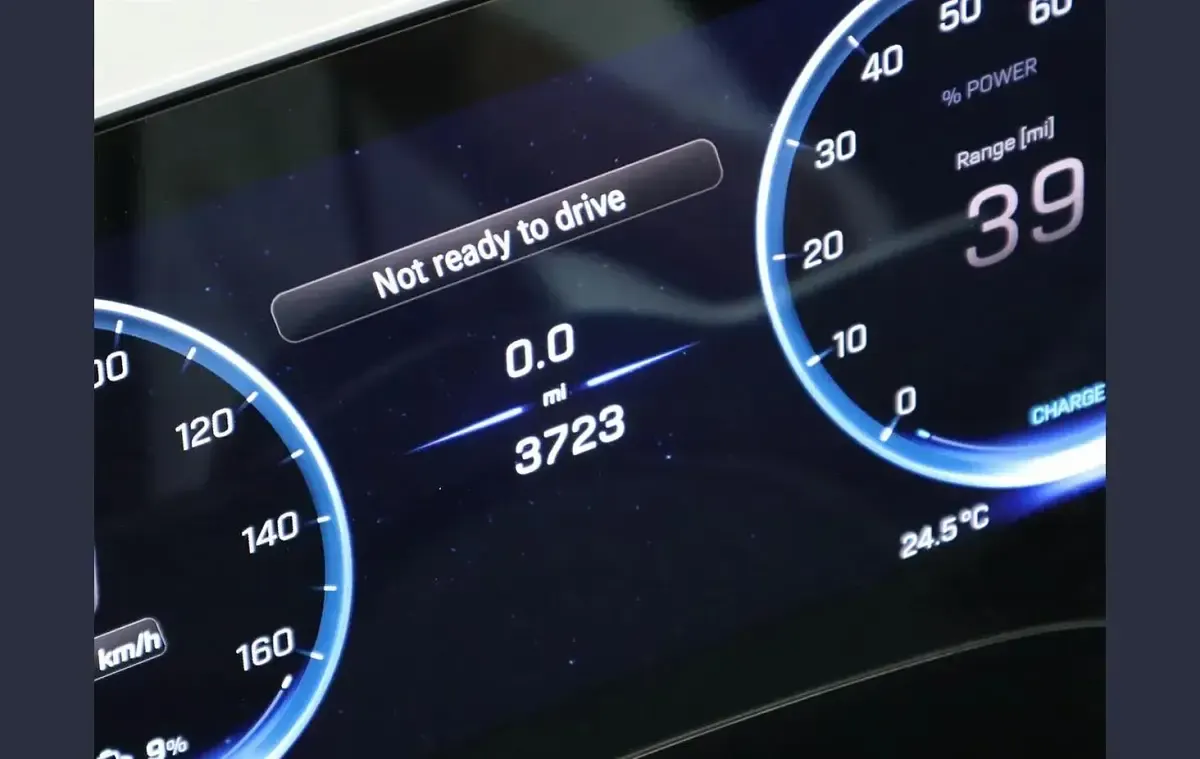 Begagnad Mercedes CLA 250+ 200 kW (272 HK) 2025 Svart Sedan
