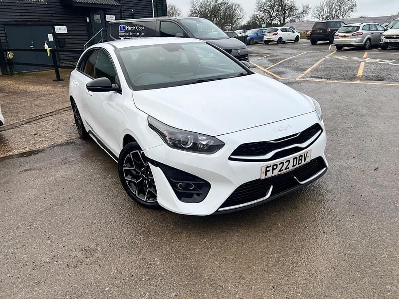 Used Kia ProCeed GT-Line 2022 White Estate