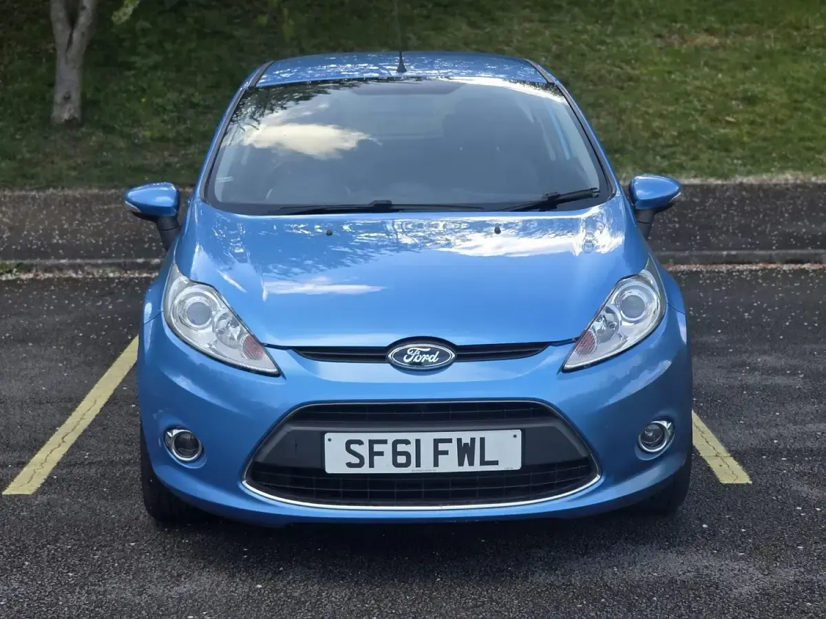 Used Ford Fiesta Zetec 2011 Blue Hatchback