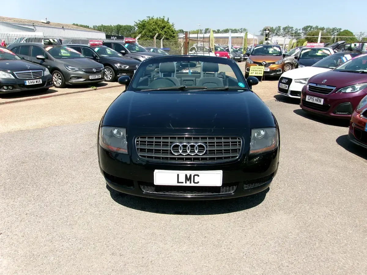 Used Audi TT Roadster Design 150 HP (110 kW) 2003 Black Cabriolet