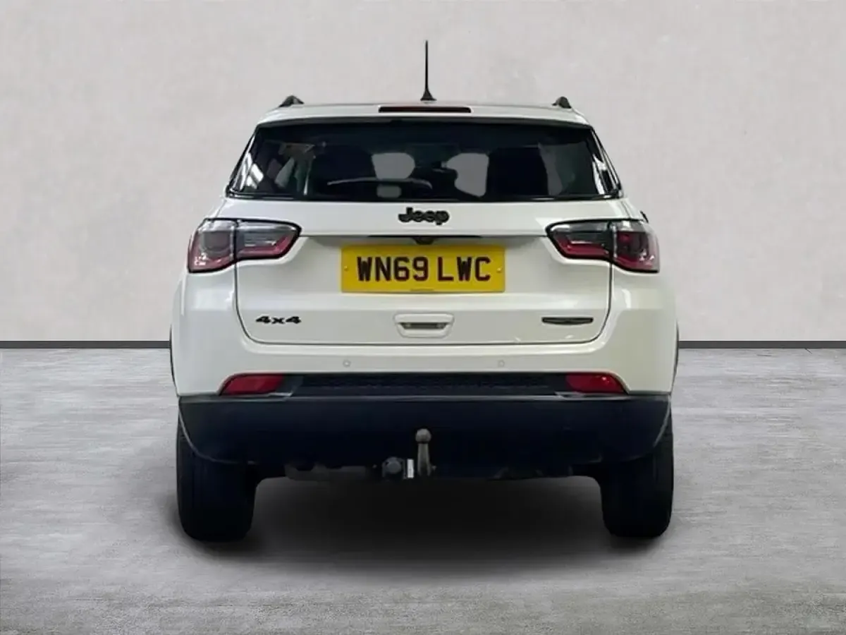 Usado Jeep Compass Night Eagle 2019 Blanco SUV
