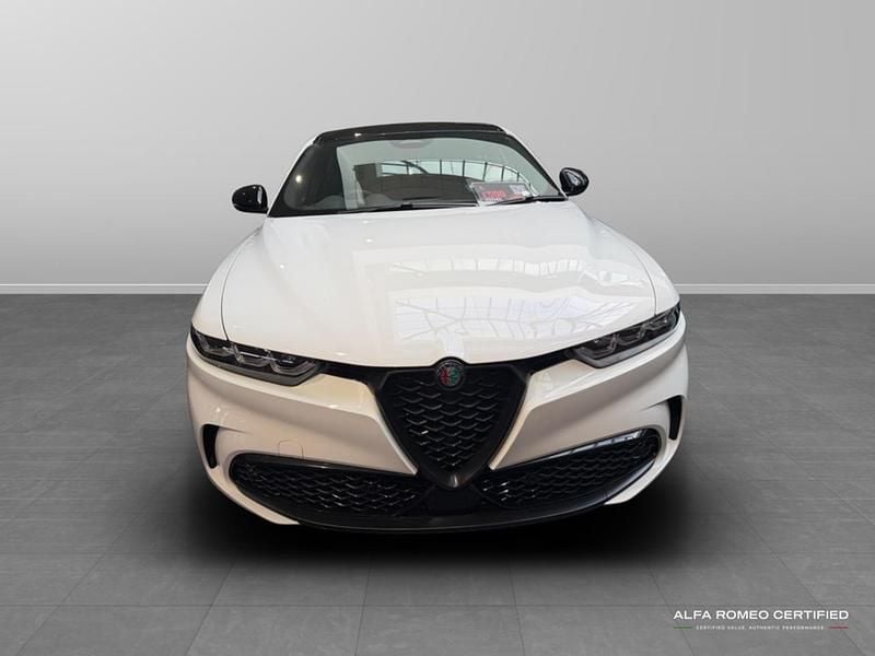 New Alfa Romeo Tonale 276 HP (202 kW) 2026 White SUV