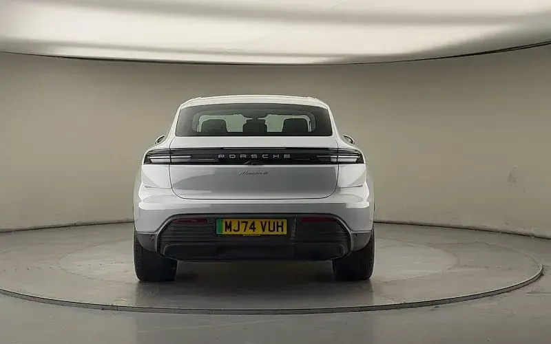 Used Porsche Macan 4 Electric 300 kW (408 HP) 2025 SUV