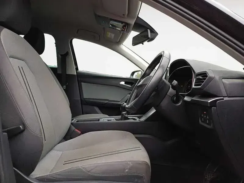 Used Seat Leon SE Dynamic 110 HP (80 kW) 2020 Black Hatchback