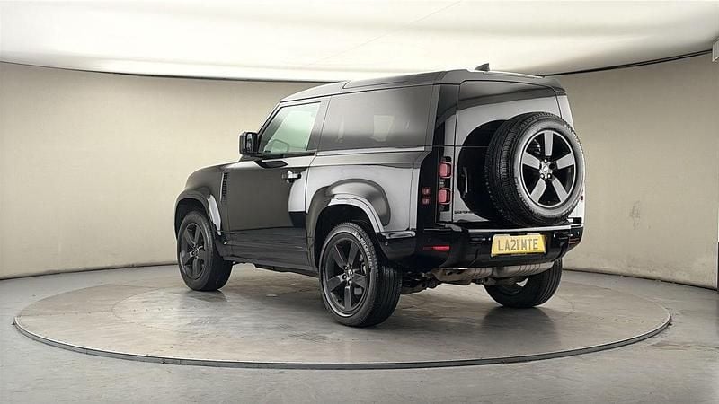 Used Land Rover Defender HSE Dynamic 250 HP (183 kW) 2021 Santorini black SUV