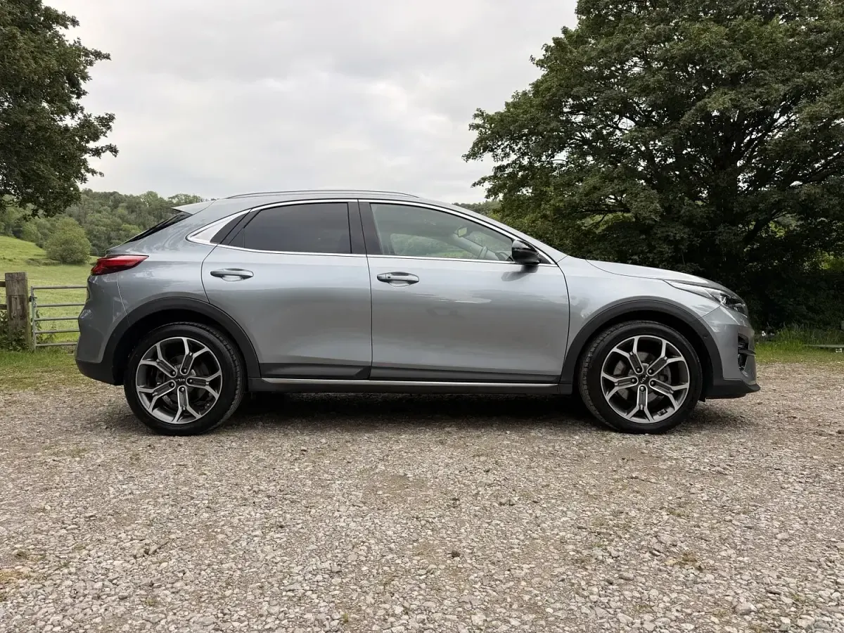 Used Kia XCeed 141 HP (103 kW) 2022 Silver SUV