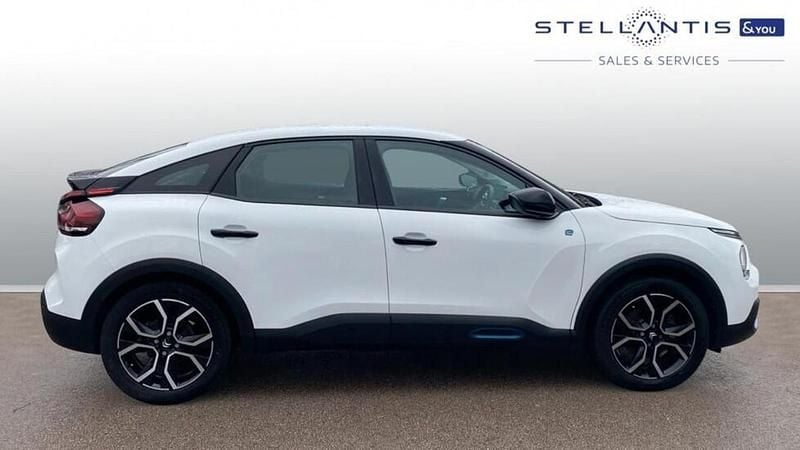 Used Citroën e-C4 98 kW (134 HP) 2023 White Hatchback
