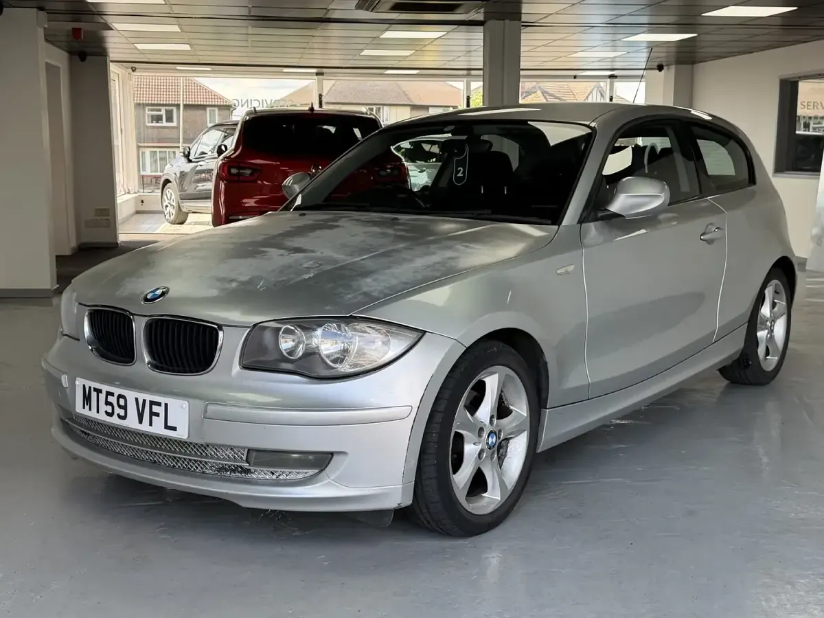 Used BMW 118 Sport Line 2009 Silver Hatchback