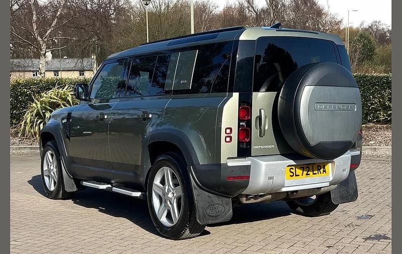 Used Land Rover Defender SE 245 HP (180 kW) 2022 Green SUV