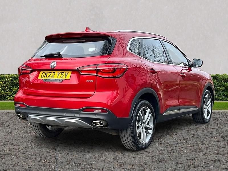 Used MG HS Exclusive 162 HP (119 kW) 2022 Red SUV