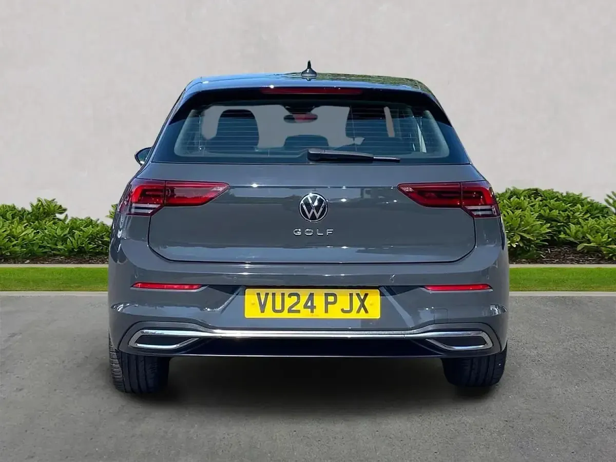 Used VW Golf VIII Style 130 HP (95 kW) 2024 Grey Hatchback