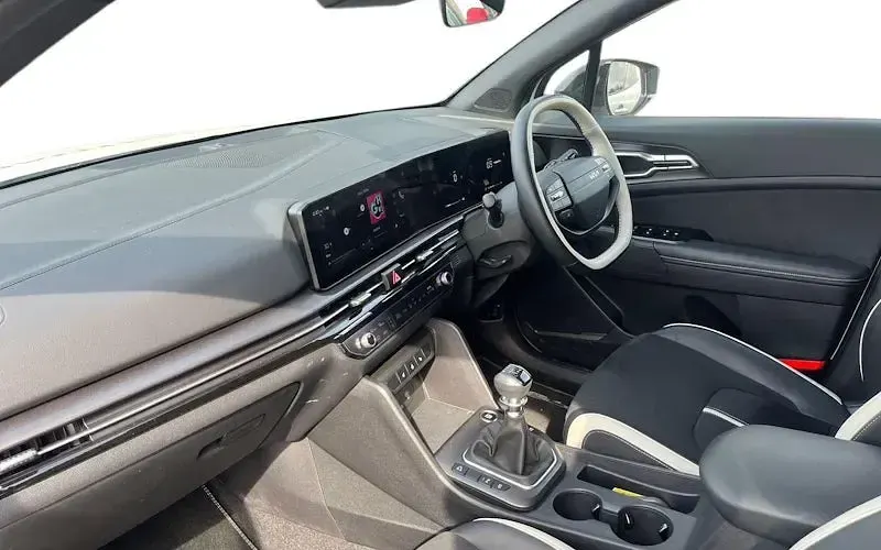 Used Kia Sportage GT-Line 150 HP (110 kW) 2026 White SUV