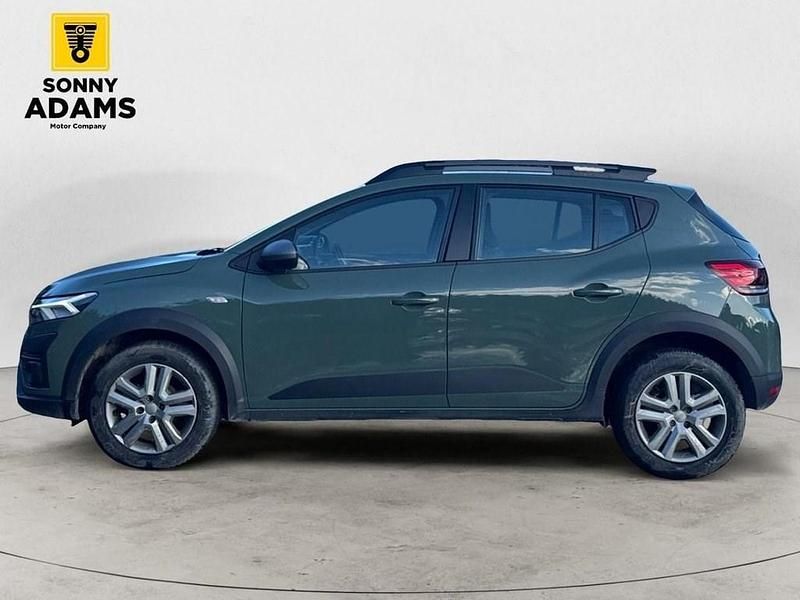Used Dacia Sandero Expression 90 HP (66 kW) 2023 Green Hatchback