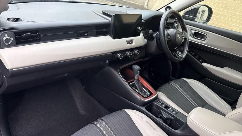 Used Honda HR-V Advance 152 HP (111 kW) 2022 Grey SUV