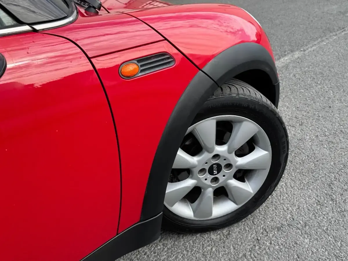 Used Mini Cooper Hatch 2005 Red Hatchback