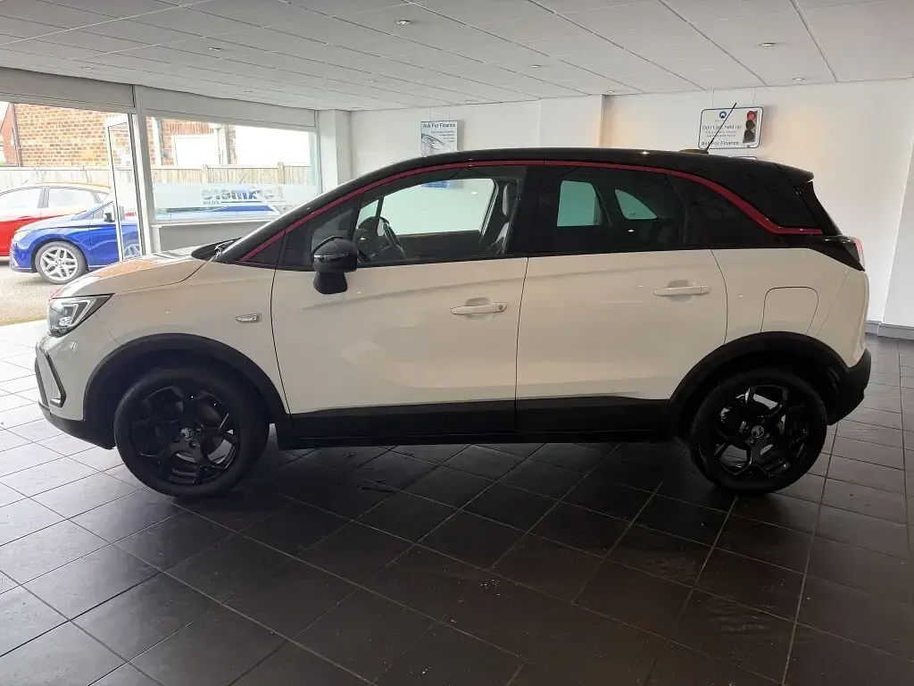 Used Vauxhall Crossland GS Line 2022 White SUV
