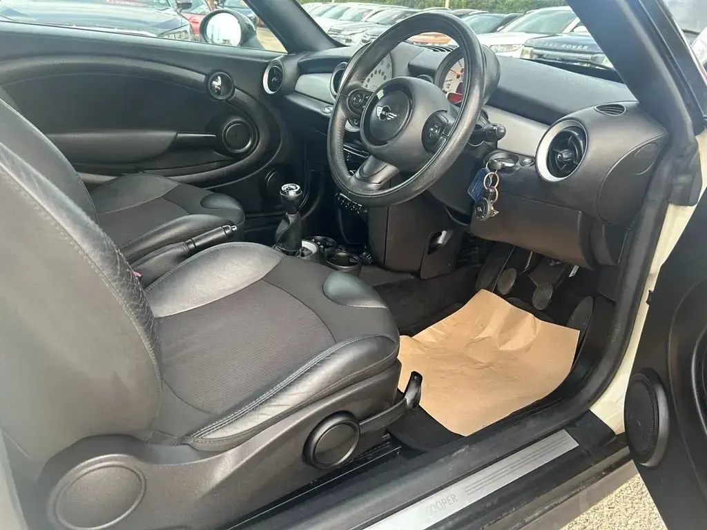 Used Mini Cooper Coupé 122 HP (89 kW) 2013 White Coupe