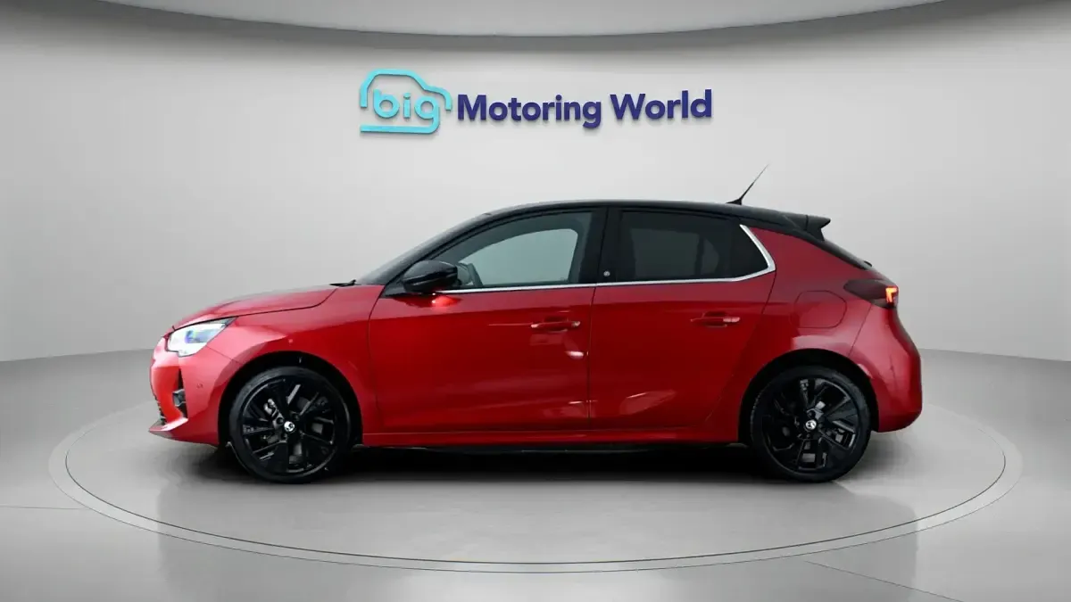 Used Vauxhall Corsa-e Ultimate 100 kW (136 HP) 2023 Red Hatchback