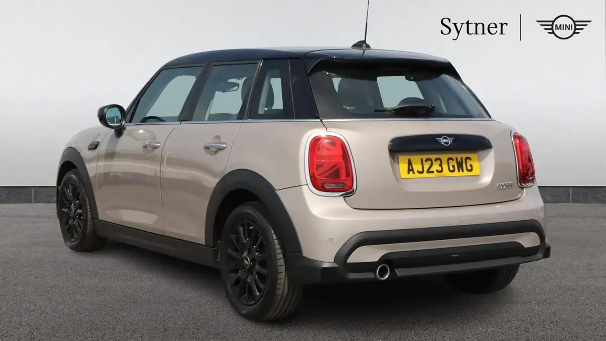 Used Mini Cooper Classic 134 HP (98 kW) 2023 Grey Hatchback