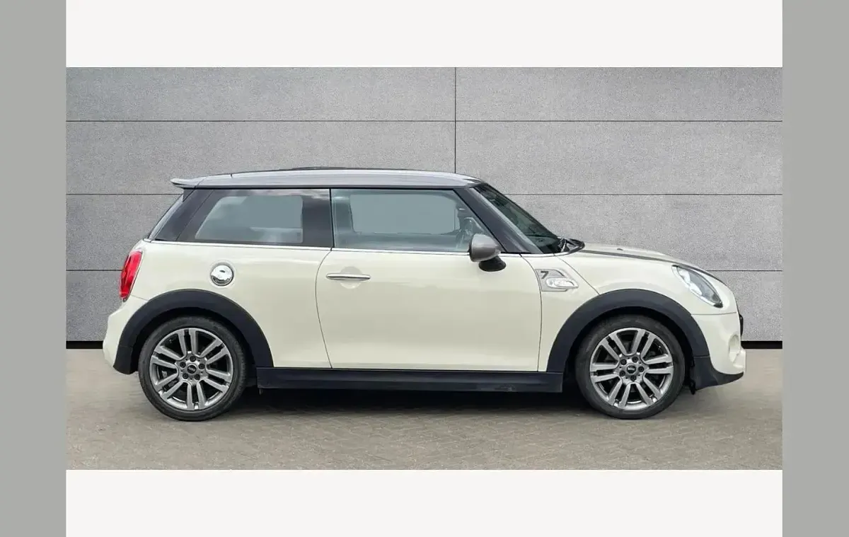 Used Mini Cooper S Seven 192 HP (141 kW) 2017 White Hatchback
