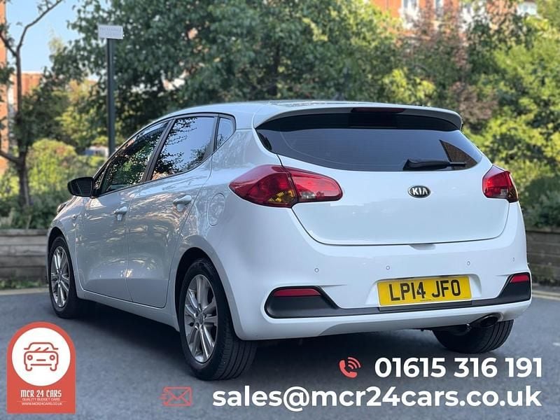 Used Kia Ceed 98 HP (72 kW) 2014 White Hatchback