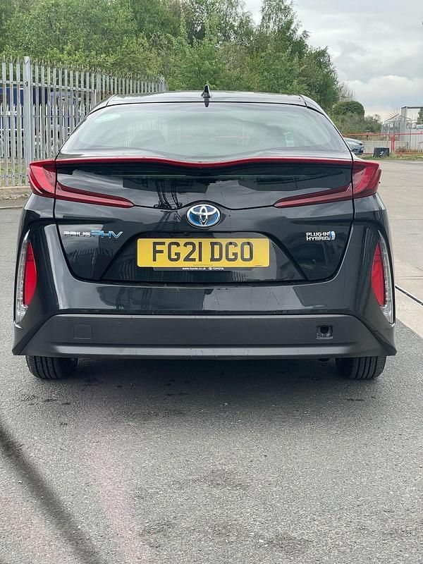Black Used 2021 Toyota Prius Business Edition Hatchback | £16,490 (Expensive) - Image 1/4