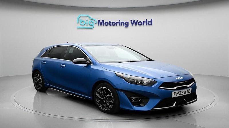 Used Kia Ceed GT-Line 158 HP (116 kW) 2023 Blue Hatchback