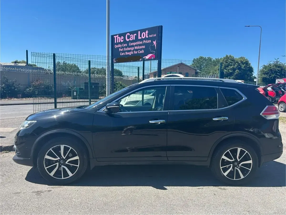 Used Nissan X-Trail Tekna 163 HP (119 kW) 2015 Black SUV