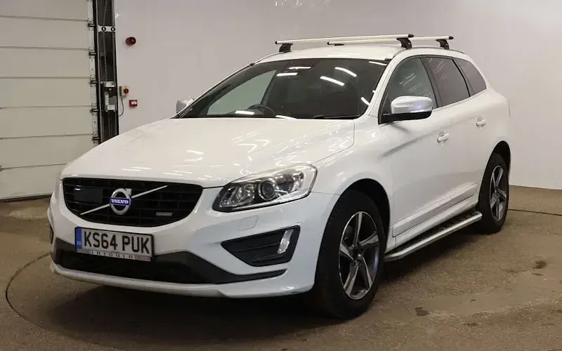 Used Volvo XC60 R-Design 181 HP (133 kW) 2014 White SUV