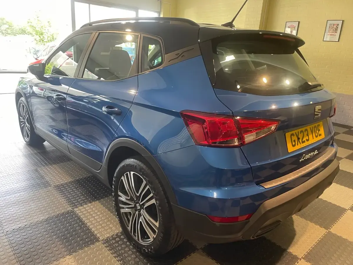 Used Seat Arona SE Technology 2023 Blue SUV