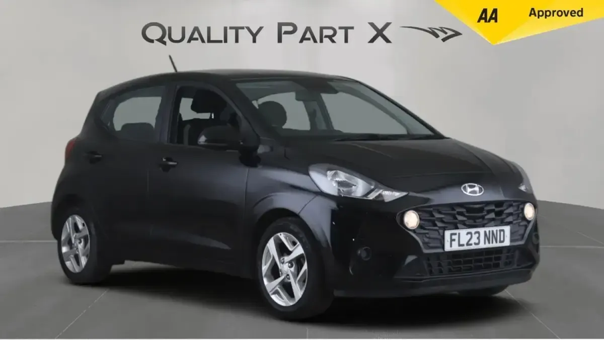 Usado Hyundai i10 SE 84 HP (61 kW) 2023 Preto Citadino