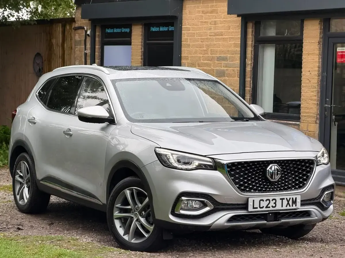 Used MG HS Exclusive 162 HP (119 kW) 2023 Silver SUV
