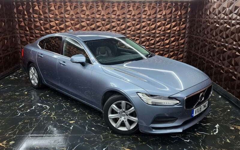 Mussel blue Used 2018 Volvo S90 Momentum Sedan | £10,999 (Fair price) - Image 1/4
