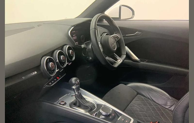 Used Audi TT S-Line 241 HP (177 kW) 2021 White Coupe