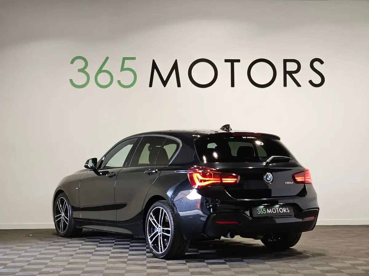 Used BMW 118 Efficient Dynamics 150 HP (110 kW) 2019 Black Hatchback