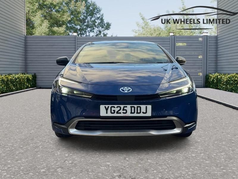 Used Toyota Prius Design 2025 Blue Hatchback